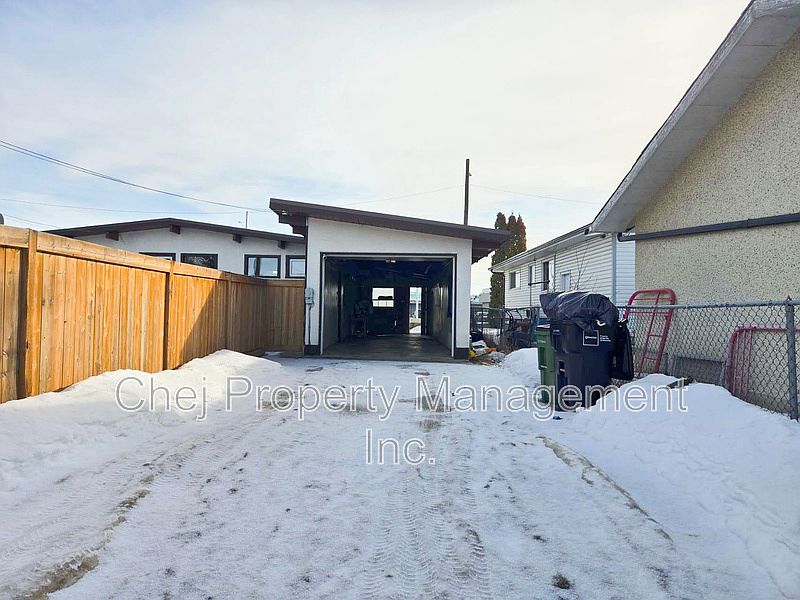 Edmonton House for rent - 4 Bedrooms — photo 20