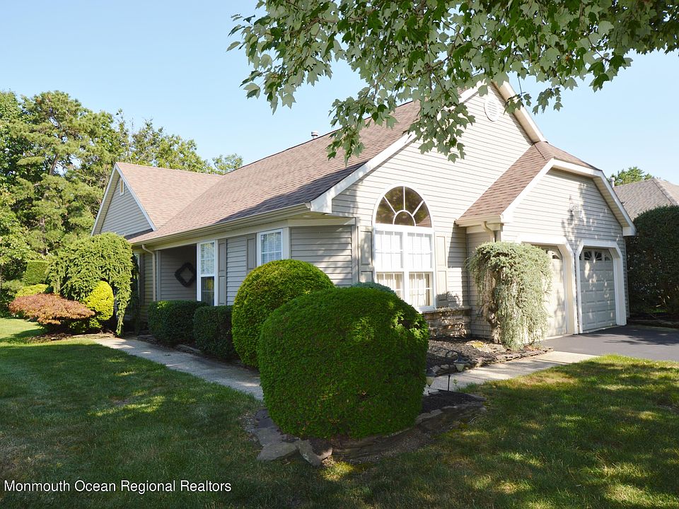 1st image of 3421 Vicari Ave
