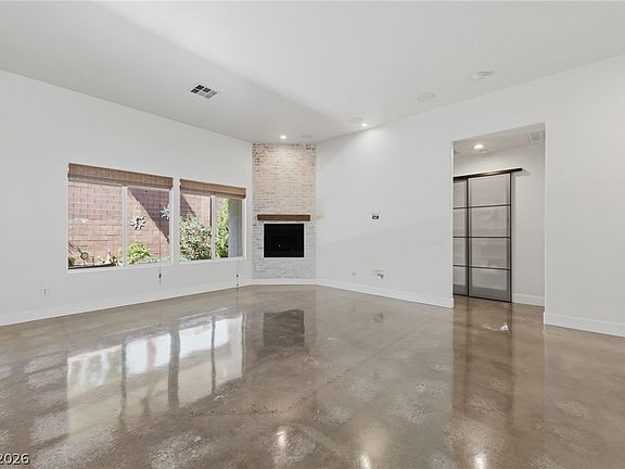 4th image of 1053 Golden Splendor Ct