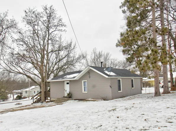 116 Middle St W, Cannon Falls, MN 55009