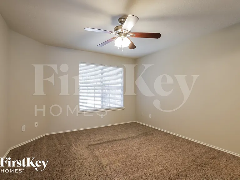 1511 Oxberg Trl — Photo 6