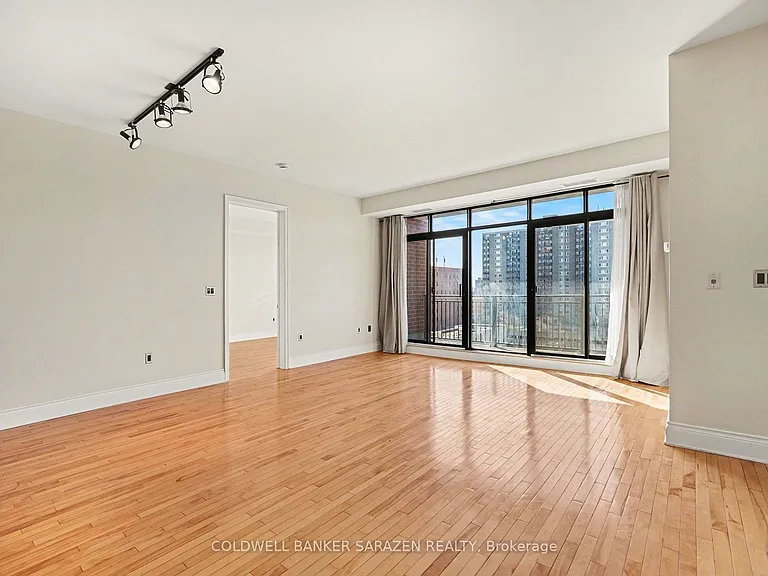 375 Lisgar St #801 — Photo 15