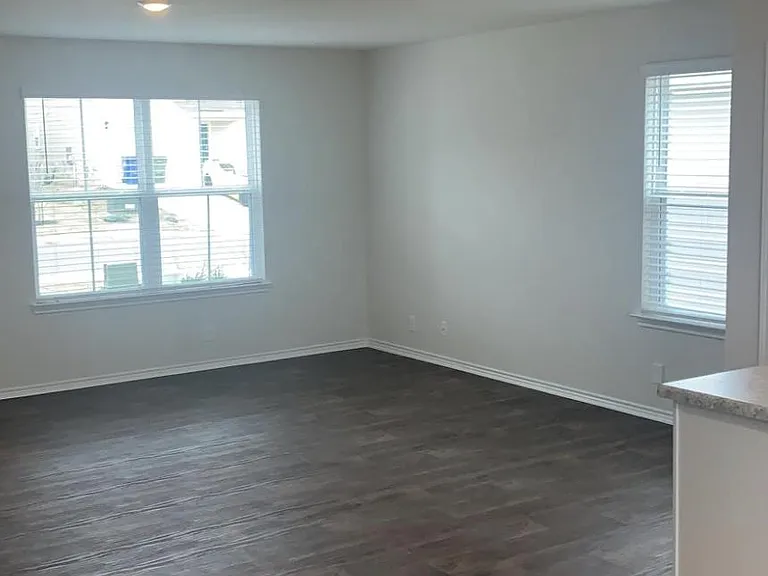 9539 Ranch Loop — Photo 3