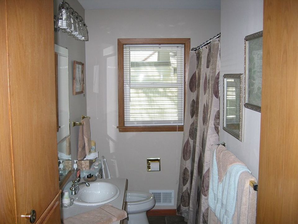1st image of 1848 Arlington Ave E