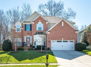 9009 Dartington Ln, Waxhaw, NC 28173