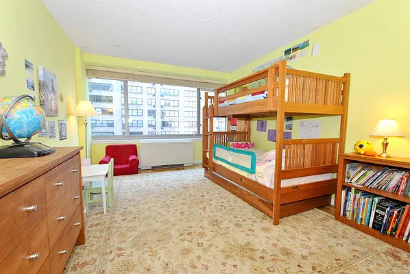 Sold by Real Direct | media 23