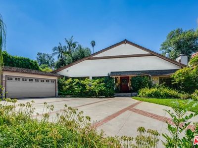 14110 Valley Vista Blvd, Sherman Oaks, CA, 91423