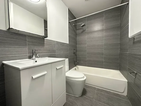 3660 Waldo Avenue image 6 of 14