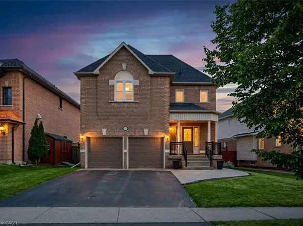 68 Rockhaven Ln, Hamilton, ON L8B 0J9
