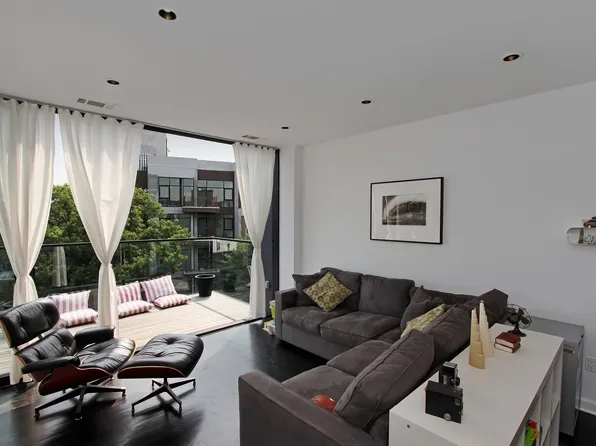 180 Woodpoint Road image 1 of 4