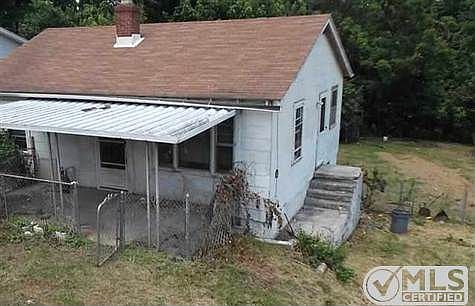 1st image of 707 Hardin St