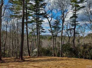 4 Gibson St, Highlands, NC 28741