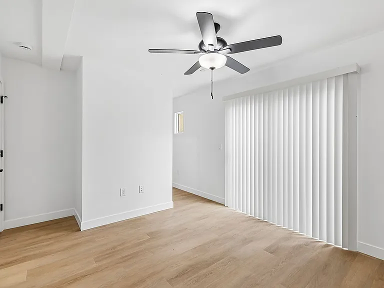 Salt + Sea - Luxury Coastal Apartments near Carlsbad Village — Photo 82