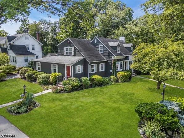 120 S Martine Ave, Fanwood Boro, NJ 07023
