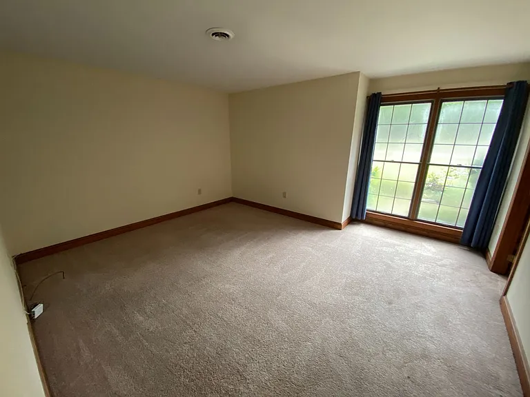 700 Grove Ave — Photo 30