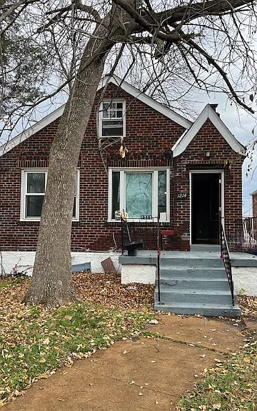 1214 Grant Dr — Photo 1