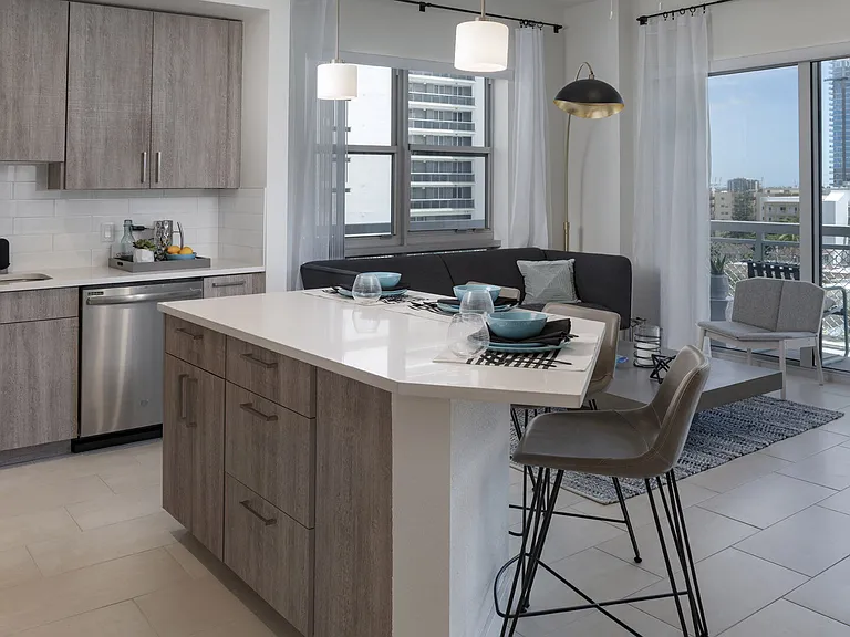 Blu27 at Edgewater — Photo 11