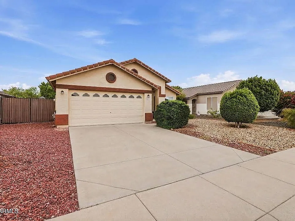 8222 W Behrend Dr