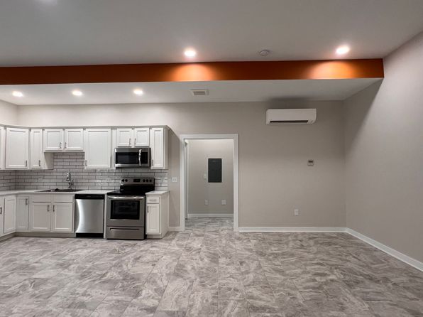 24 NW 6th St APT 103