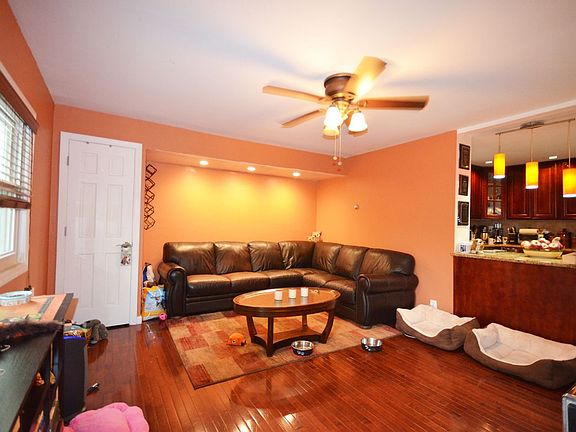 3rd image of 3269A Barkley Ave