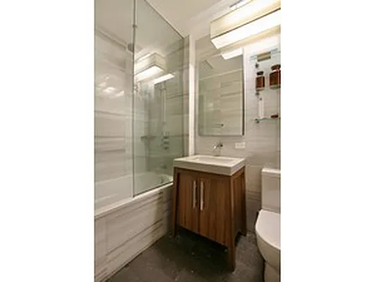Sold by Citi Habitats | media 12