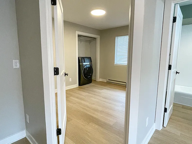 12007 W Burleigh St #104 — Photo 9