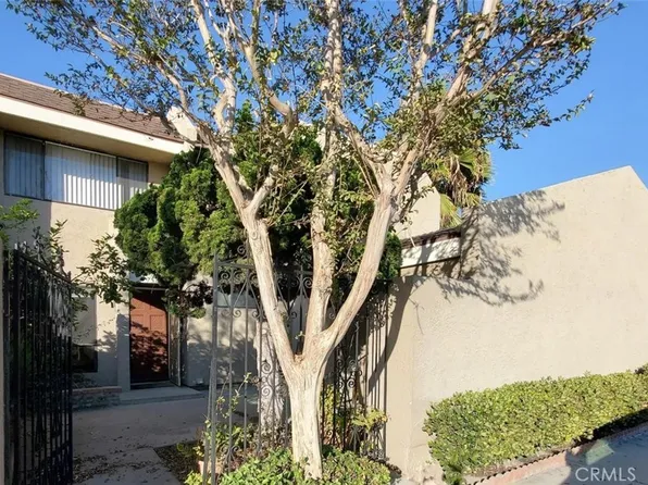 7581 College Dr, Stanton, CA 90680