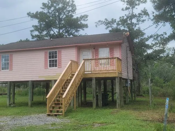 5026 Gem St, Bay Saint Louis, MS 39520