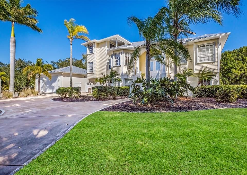 1st image of 110 Green Dolphin Dr