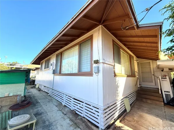 94-978 Nalii St, Waipahu, HI 96797