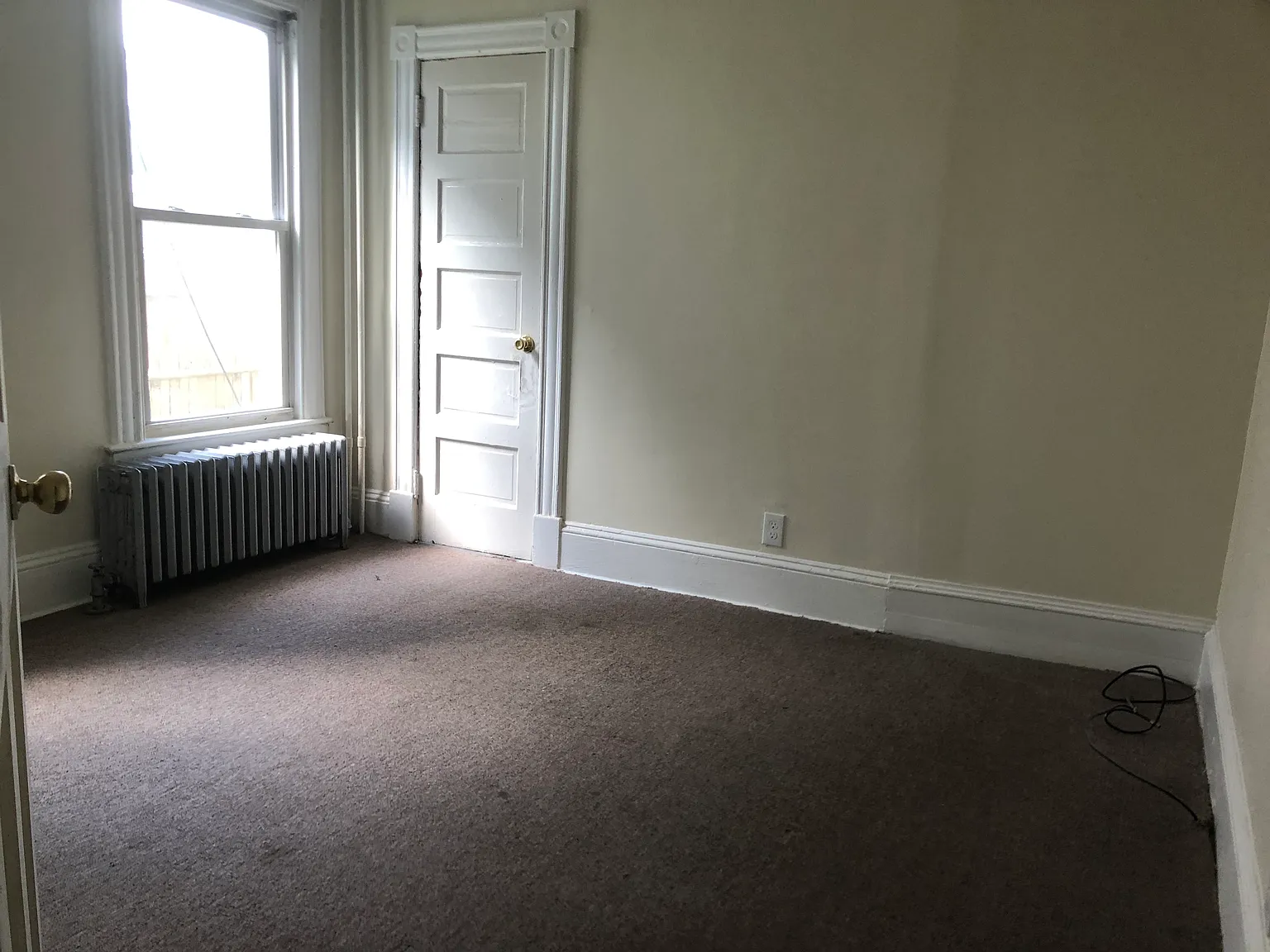 39 E Raymond St — Photo 3