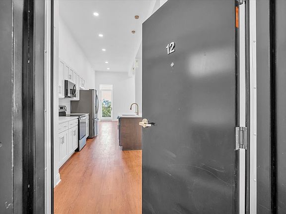 2nd image of 1406 Fairmount Ave #12