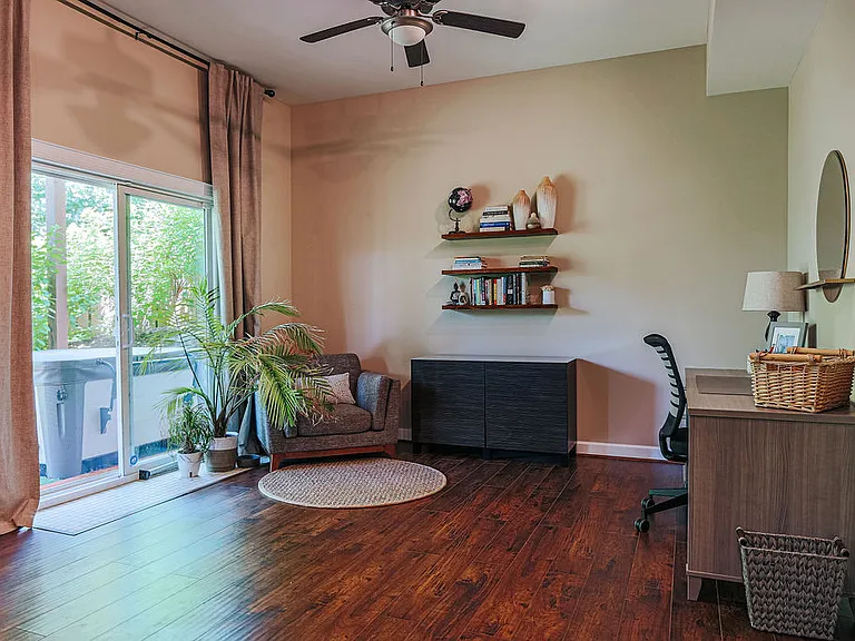 239 Huntley Ave — Photo 35