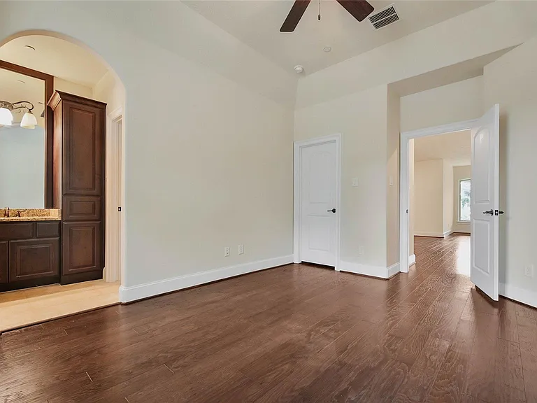 4518 Holt St — Photo 36