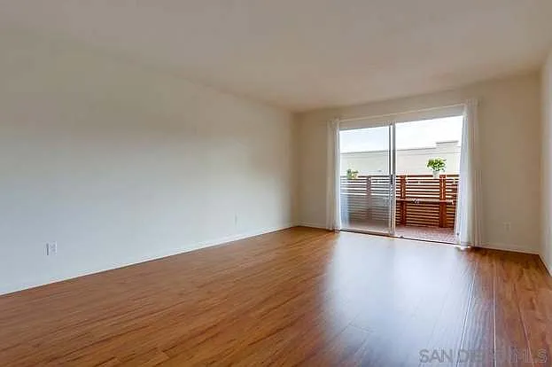 1645 Emerald St #1L — Photo 3