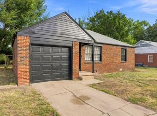 1639 N Kenmar Dr, Wichita, KS 67208