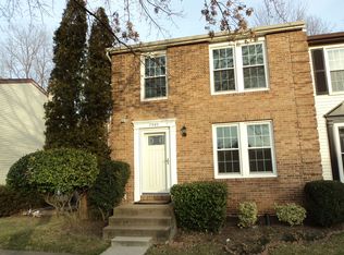 7949 Tyson Oaks Cir, Vienna, VA 22182