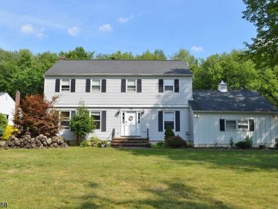 56 Fairview Dr, East Hanover, NJ, 07936