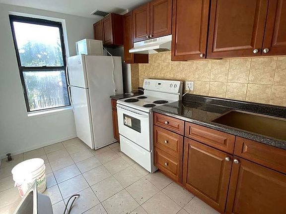 4th image of 31-11 Broadway #2