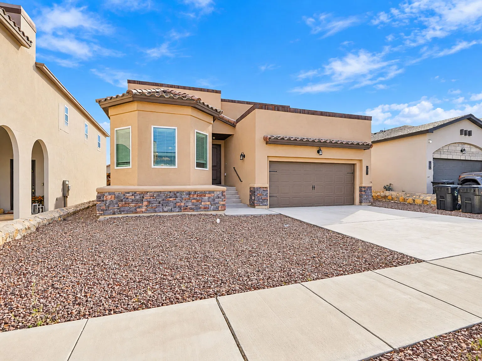 657 La Entrada Cir - 1 — Photo 3