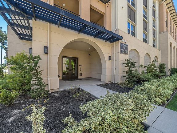 2nd image of 1089 Dewberry Pl Unit 402