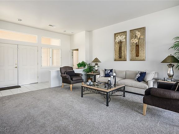 3rd image of 10132 Crescent Creek Dr