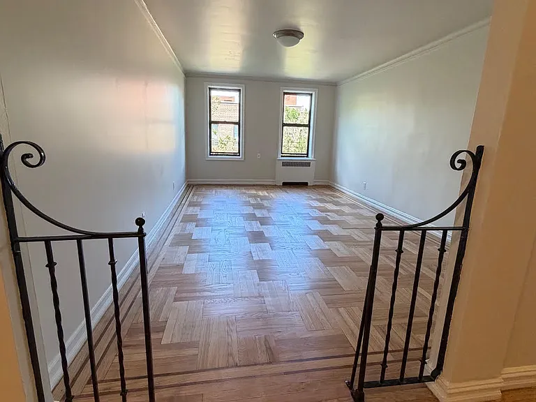 195 Bennett Ave #5H — Photo 1