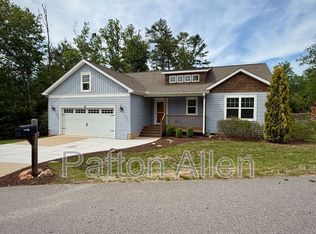 47 Parrot Rd, Candler, NC 28715