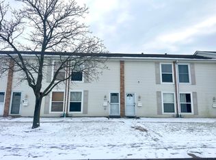 1907 Kenilworth Cir, Hoffman Estates, IL 60169