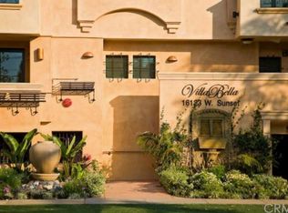 16123 W Sunset Blvd UNIT 201, Pacific Palisades, CA 90272