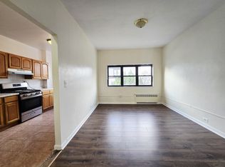 4114 5th Ave #3, Brooklyn, NY 11232