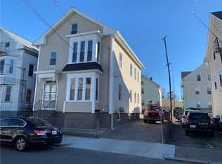 122 Hendrick St, Providence, RI 02908