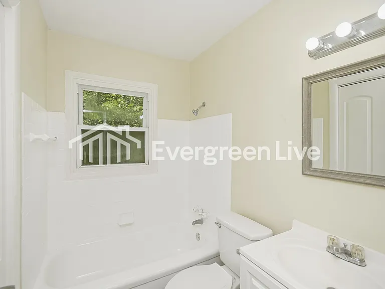 7804 Cullen Dr — Photo 9