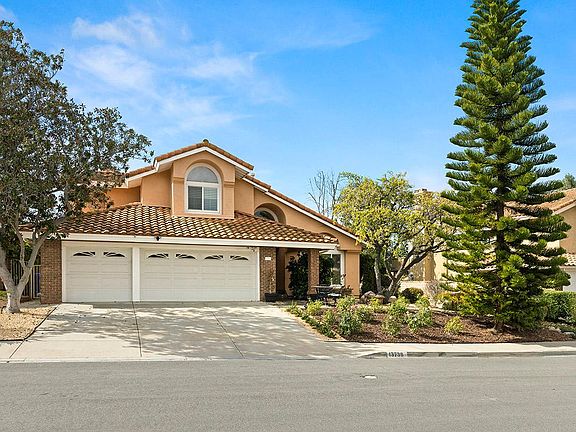 3rd image of 13738 Camino Del Suelo